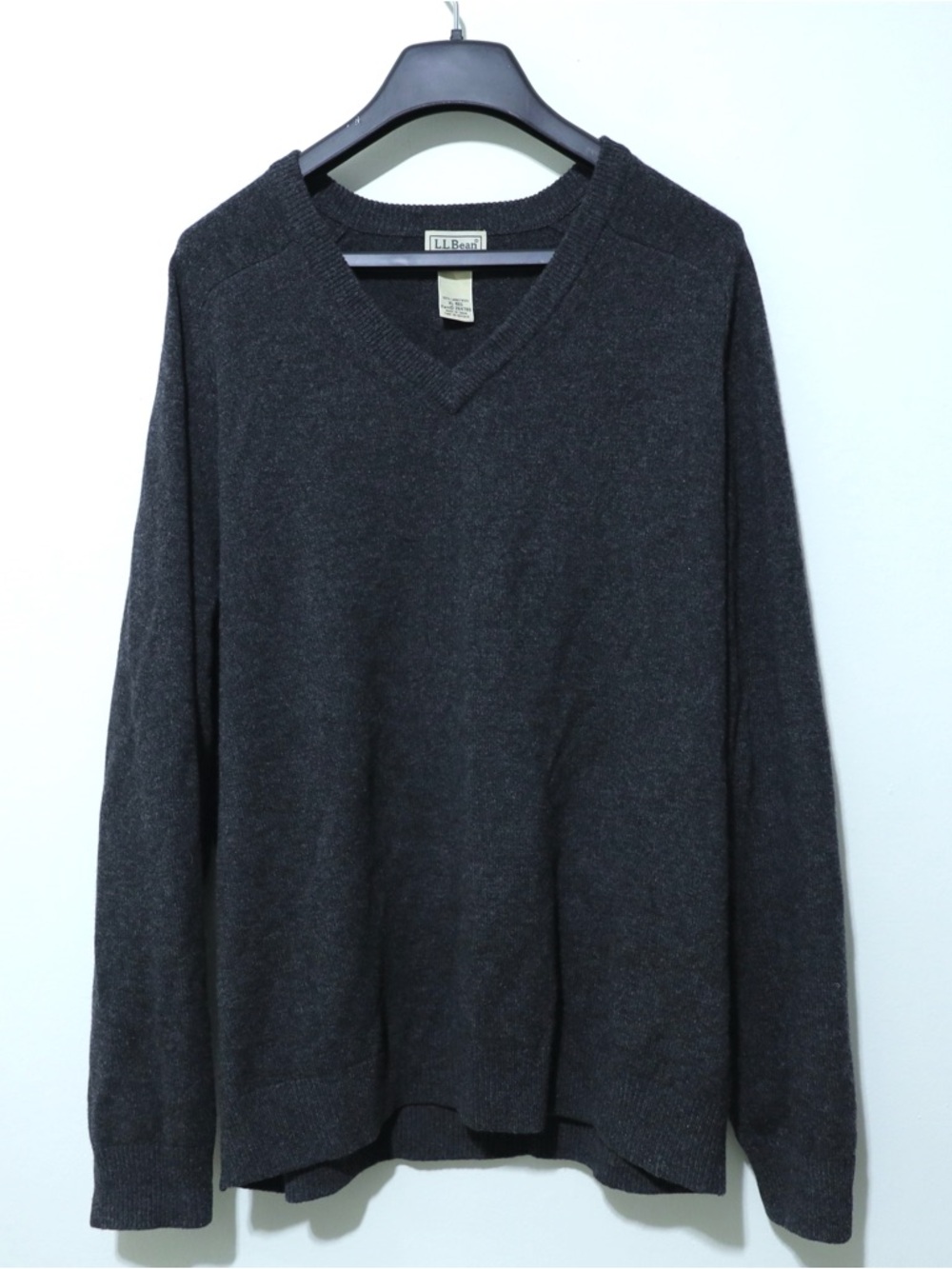 L.L.Bean Mens XL Lambswool Sweater V Neck Charcoal Gray Classic Warm Pullover